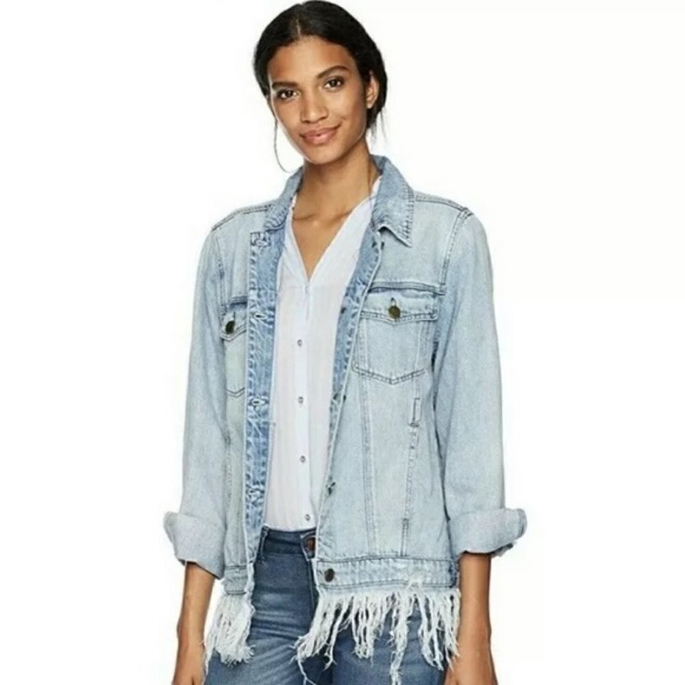 Blank NYC Blue Frayed Hem Denim Trucker Jacket XS